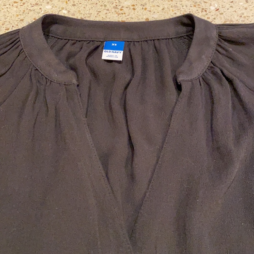 Old Navy blouse - Picture 3 of 6